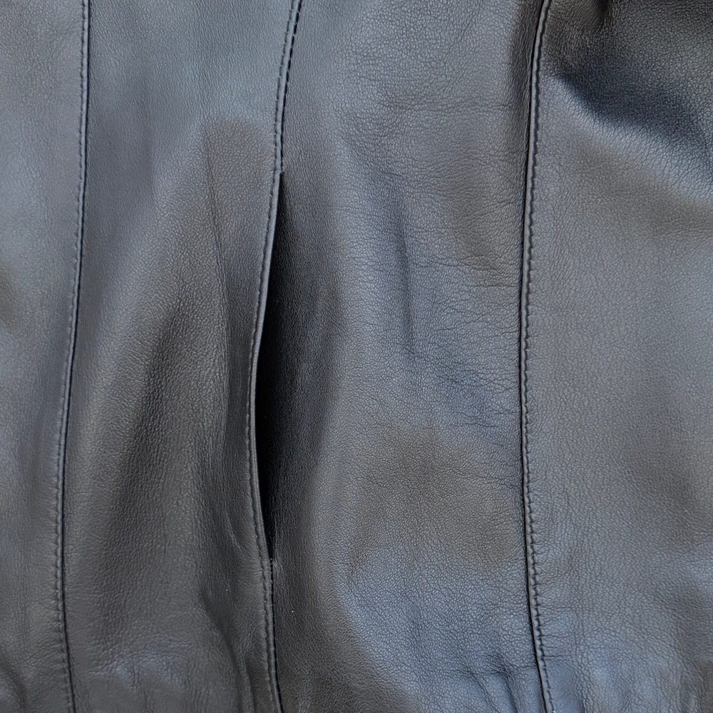 Vera Pelle Women's Black Leather Jacket - Picture 8 of 11